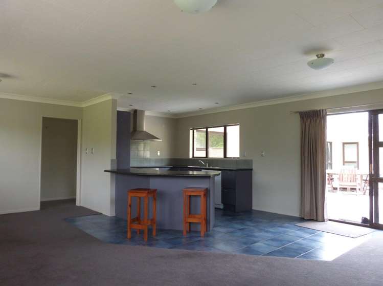 8 Graham Street One Tree Point_5