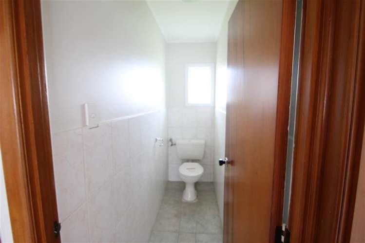 22 Essex Street Te Atatu South_7