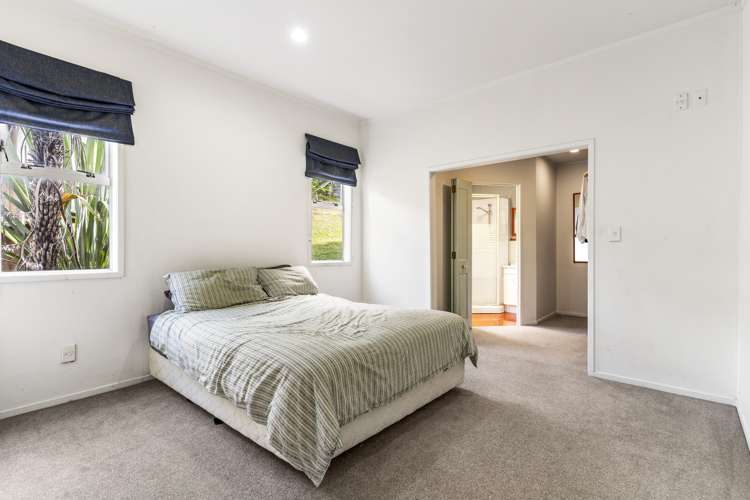 1/74 Beach Road Castor Bay_11