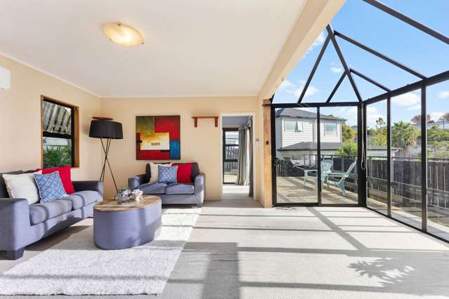 2/36 Regency Place Sunnynook_1