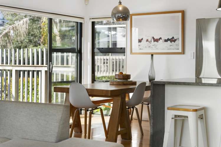 2 Pluto Place Beach Haven_5
