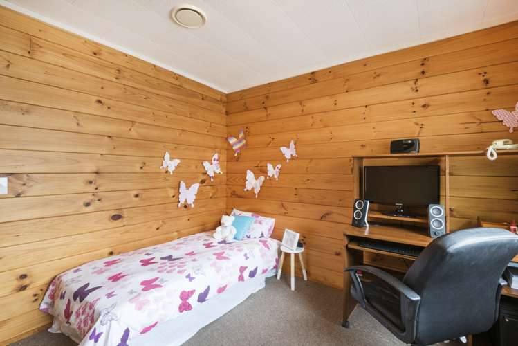 19 Doris Gordon Crescent Crofton Downs_8