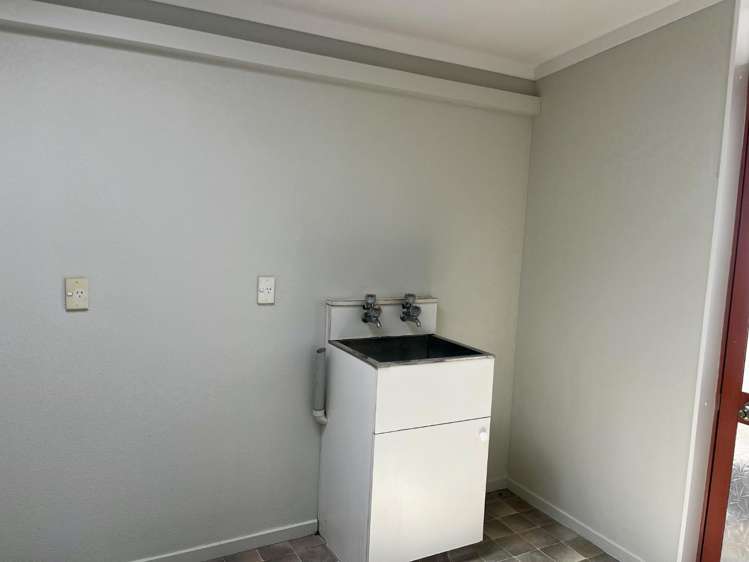 2/722 Charles Street 10495_12