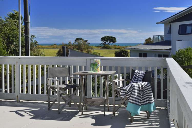 2 Koura Crescent Mahia_17