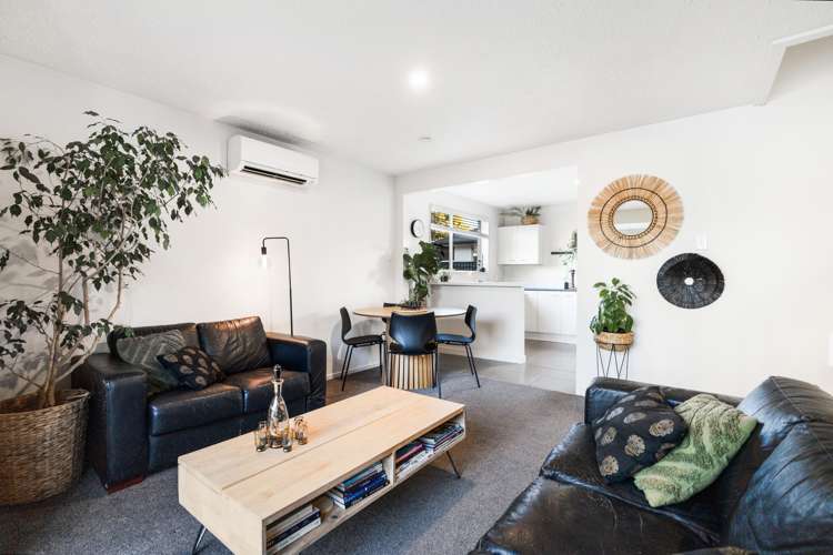 2/176 Riverlaw Terrace Saint Martins_2