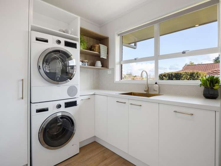 38 Glamis Avenue Dinsdale_13