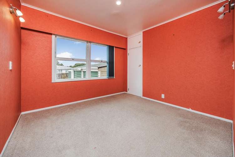 88 Beach Road Pahurehure_13