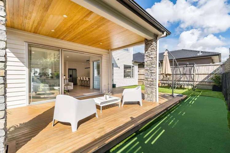 109 Colonial Drive Silverdale_18