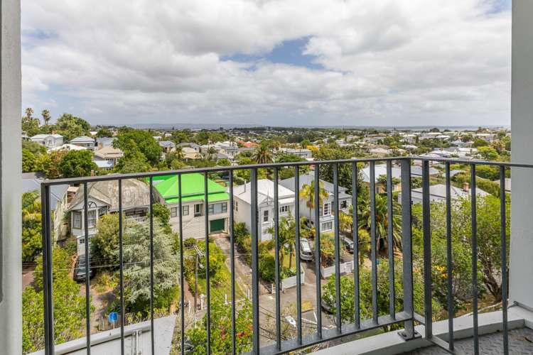 4b/17 Scanlan Street Grey Lynn_7