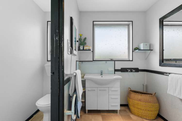 1/136 Wainoni Road Avondale_16