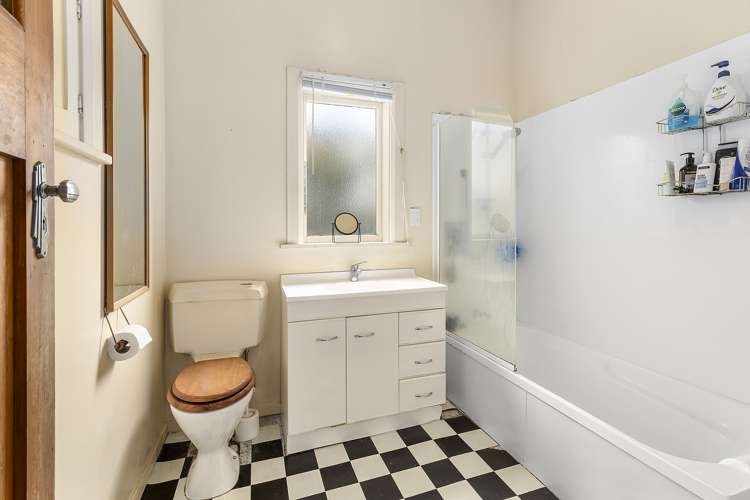 22 Hohiria Road Hataitai_12