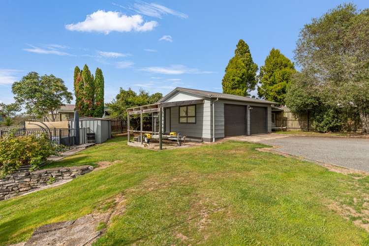 15 Henare Place Tihiotonga_18