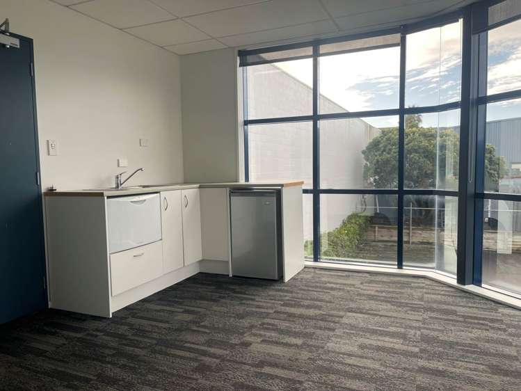 Unit E/9 Piermark Drive Rosedale_3