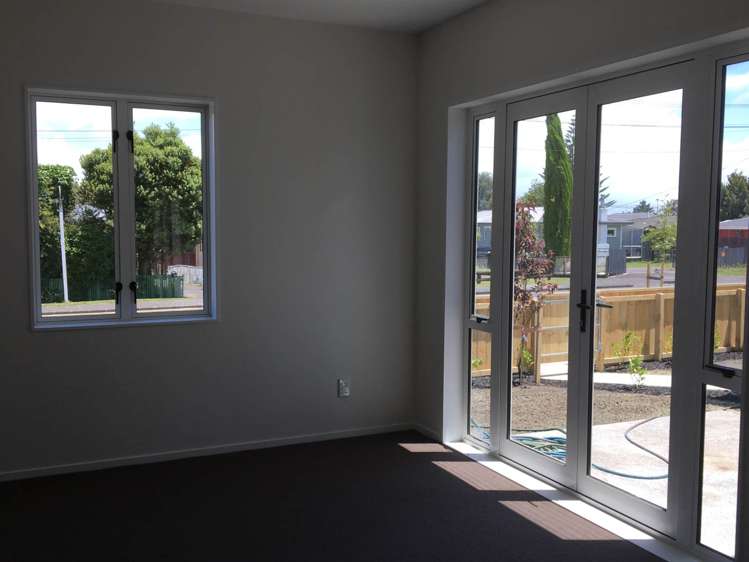 67 Grove Road Papakura_5