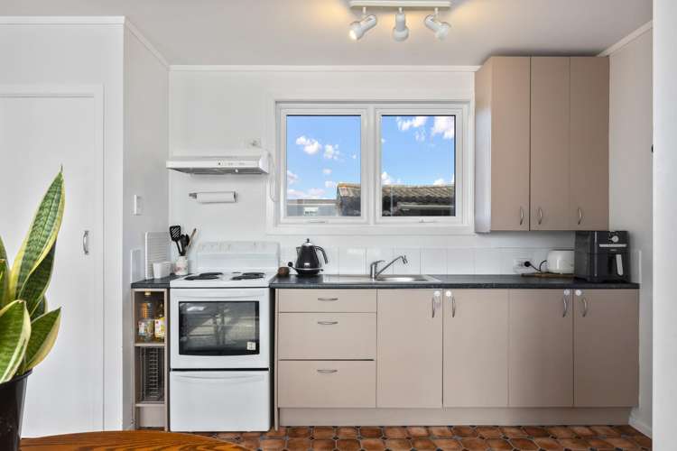 5/55 Apu Crescent Lyall Bay_2