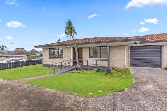 Welcoming, Convenient, and Ready to Move In!