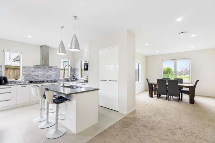 19 Edgewater Drive Karaka_1