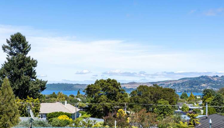 2/37 Hinemoa Avenue Lake Taupo_19