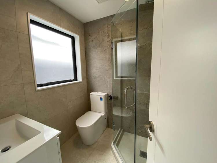 1/16 Waterloo Road Milford_16