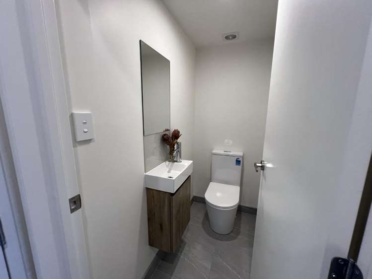 357 Glengarry Road Glen Eden_6