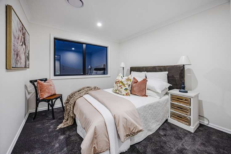 17 Ballyalton Crescent Flat Bush_25