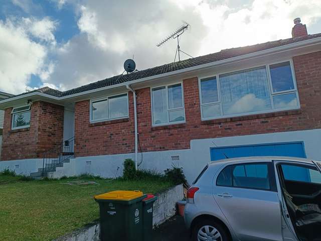 Perfect for Working Families – 3-Bed + Flexi-Room