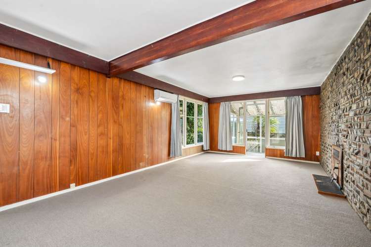 6 Holman Road Te Atatu Peninsula_16
