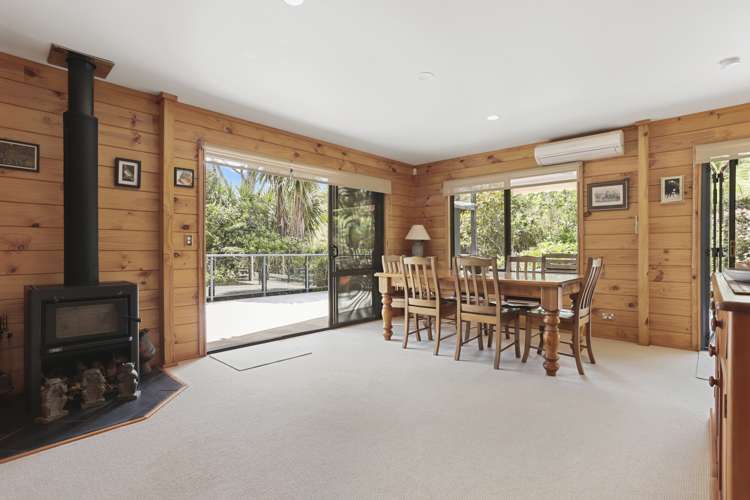 165 Stoney Creek Drive Waitakere_2