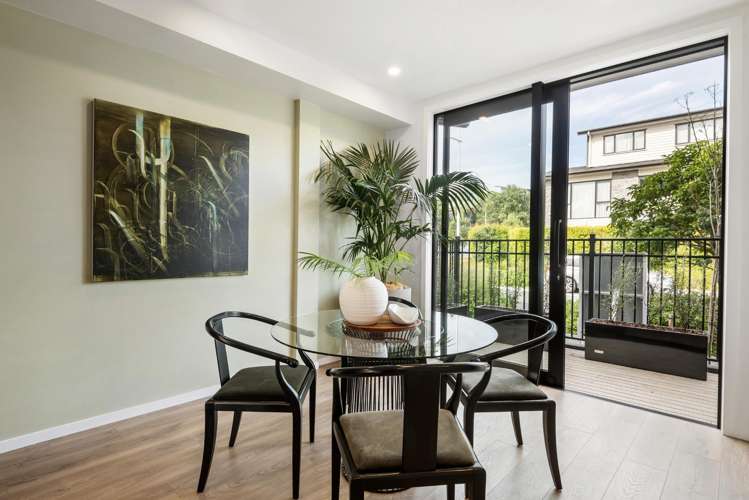 2/19 Windlass Street_5