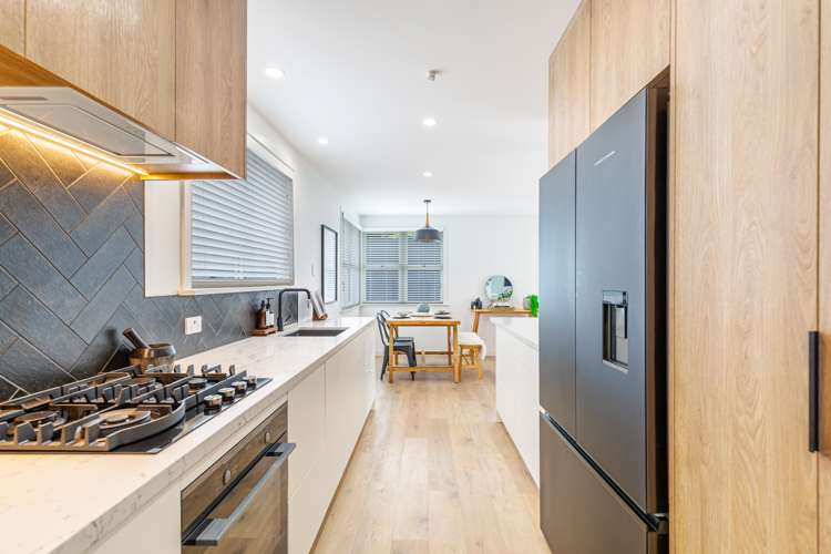 29 Awhiorangi Promenade Swanson_9