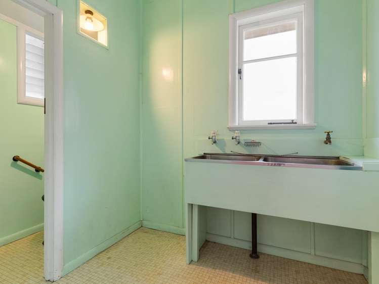 93 MacFarlane Street Hamilton East_12
