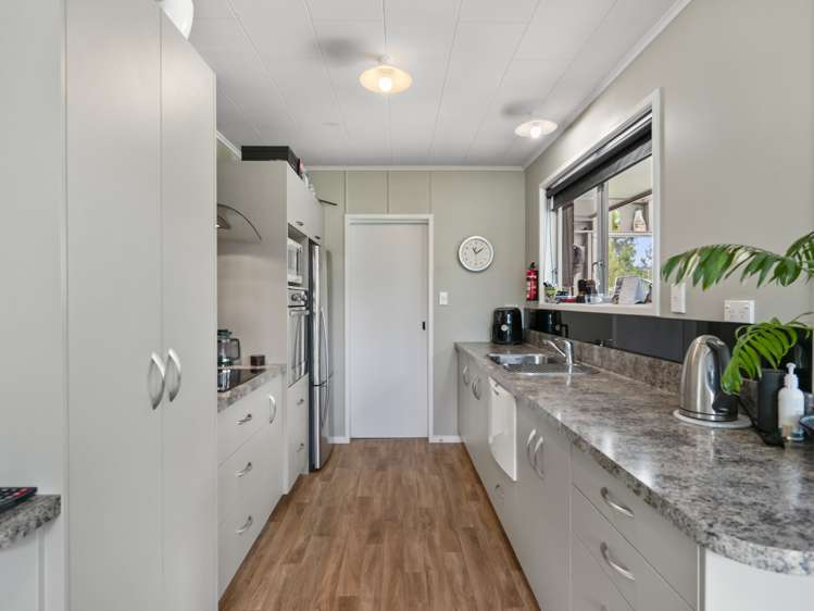 151 Beach Road Katikati_11