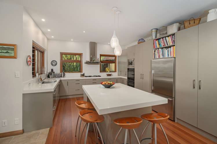 213 Sh25 Kuaotunu-Wharekaho Rd_5