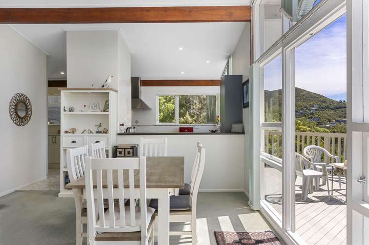 20 Collier Avenue Karori_7