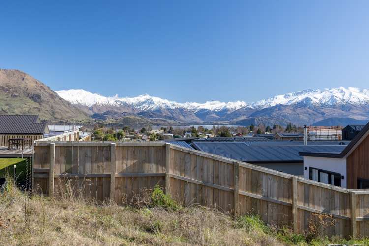 211 Aubrey Road Wanaka_5