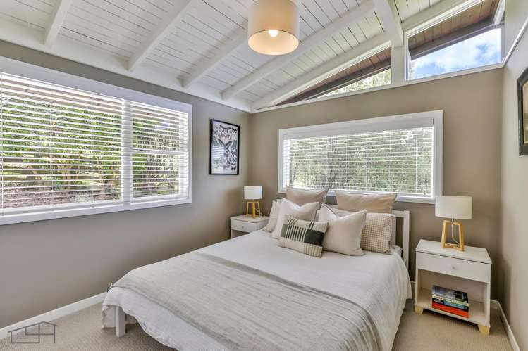 100 Huia Road Titirangi_17