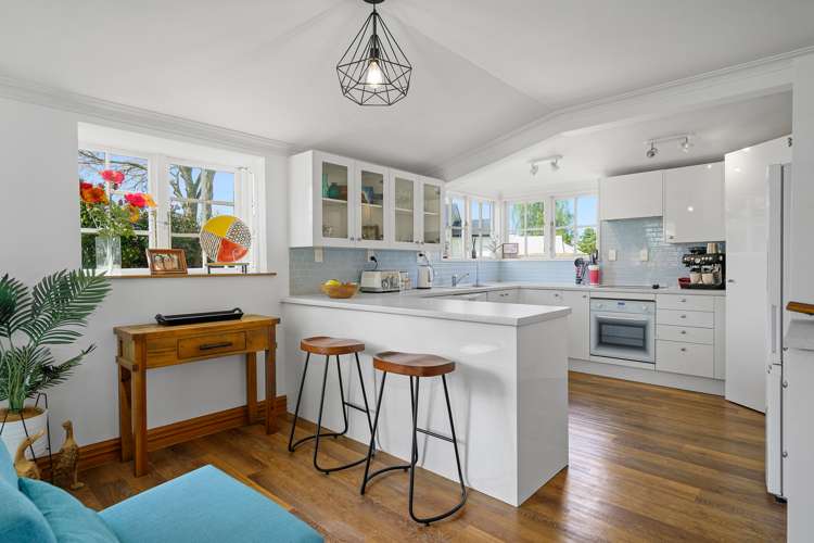 16 Cowley Drive Leamington_8