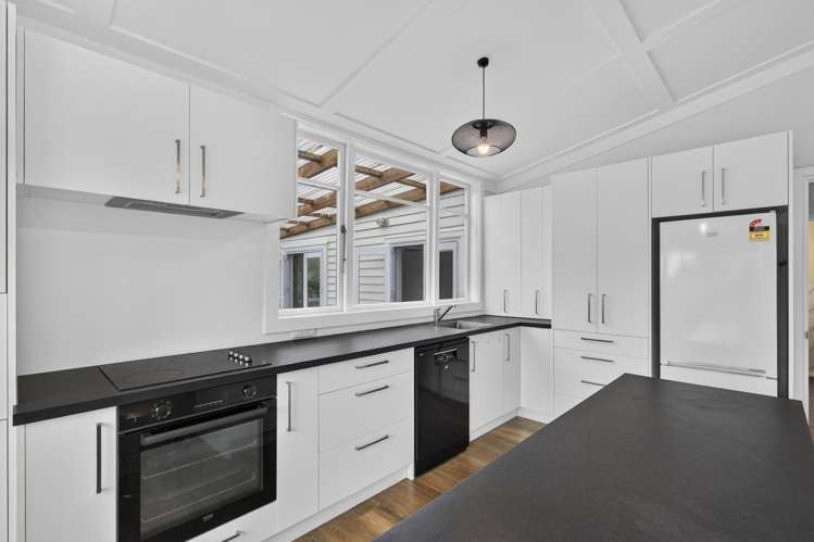 41 James Street Inglewood_12