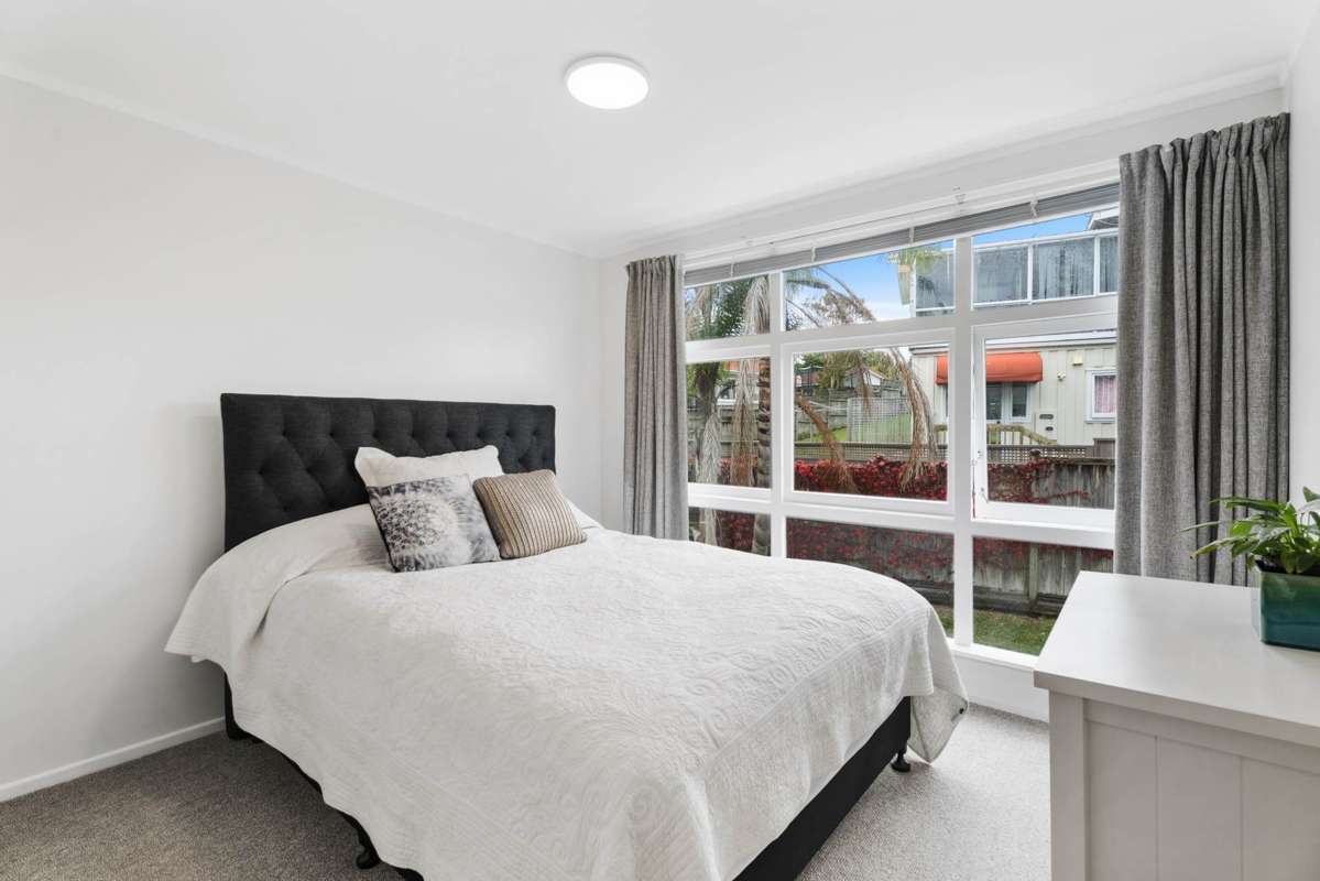 3/27 Piccadilly Place_5