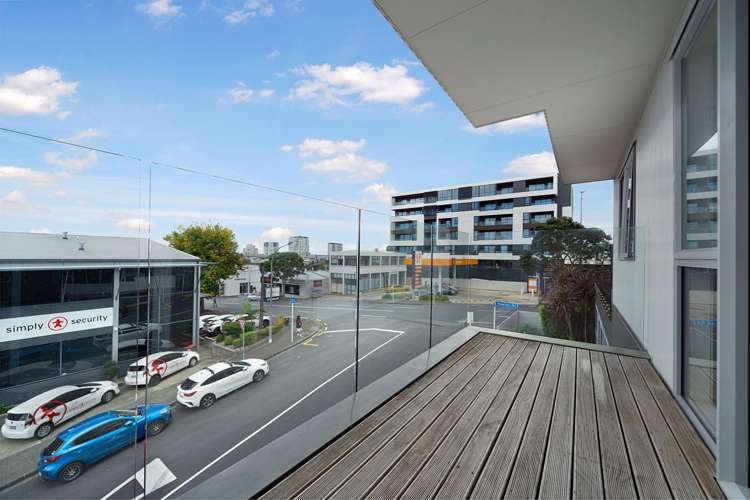 207 (3G)/121 Newton Road Eden Terrace_9