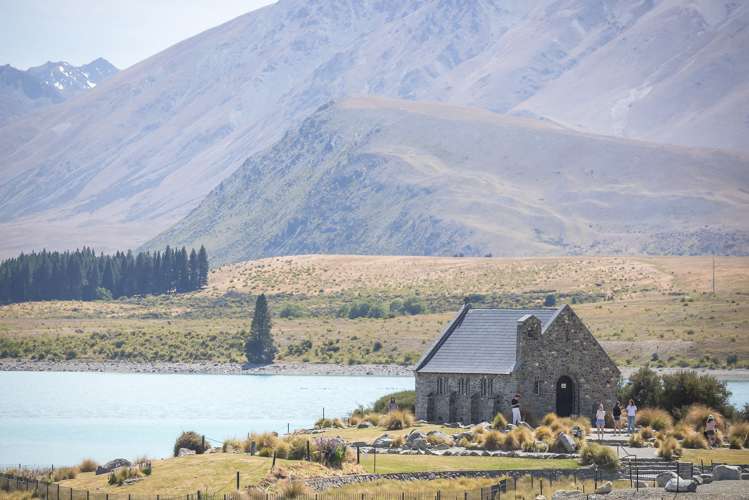 Station Bay Lake Tekapo_14