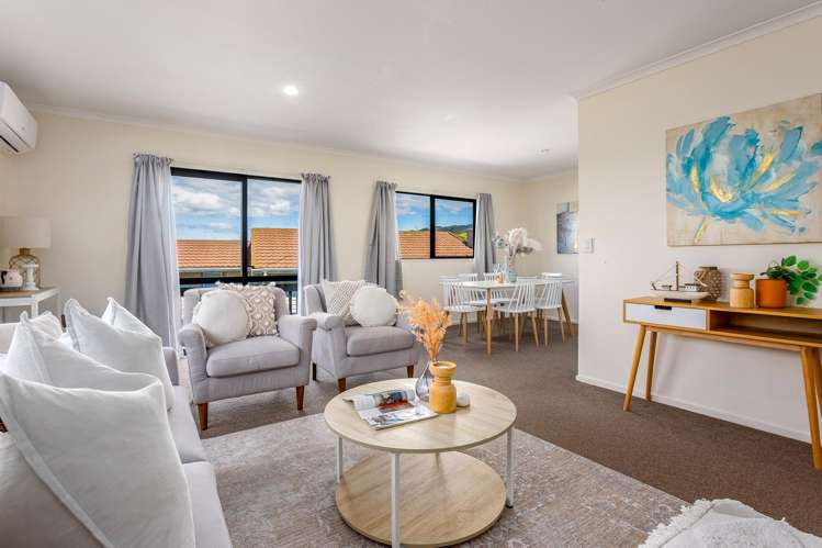 12A Hiwi Crescent Titahi Bay_3