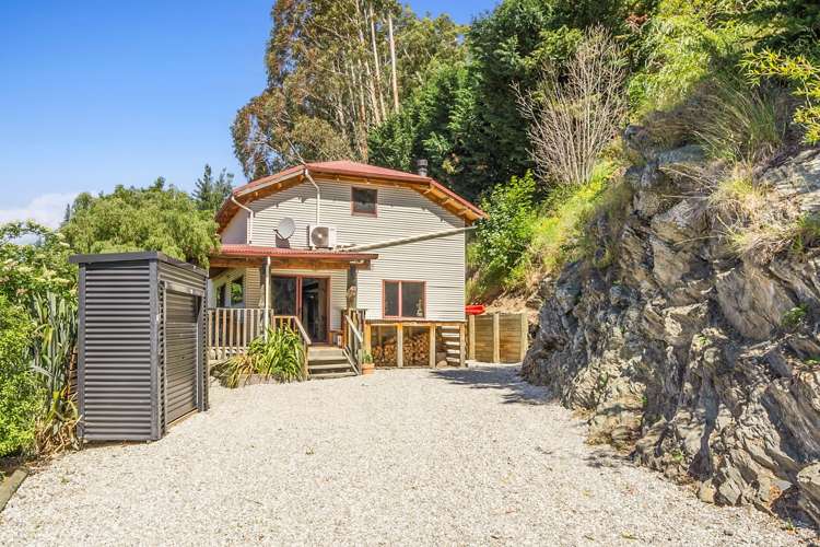 42 Main Road Luggate_11