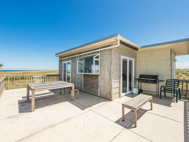 29 Nukumaru Parade Waiinu Beach_10