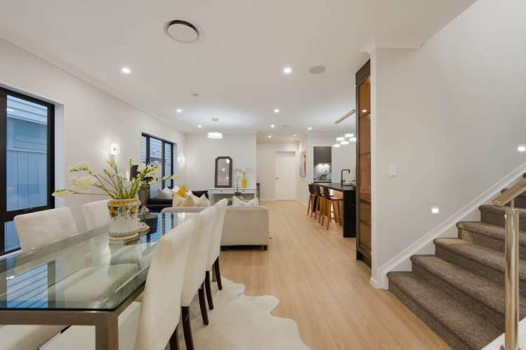 219B & 1/219B Murphys Road Flat Bush_9