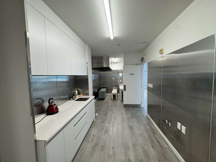 1C and 1D/178 Broadway Newmarket_5