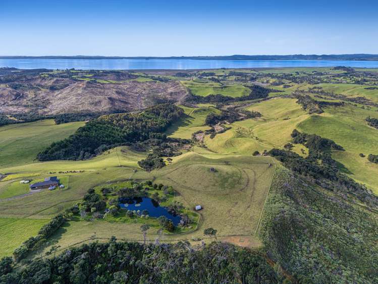 156 Te Kanae Road, South Head Helensville_21