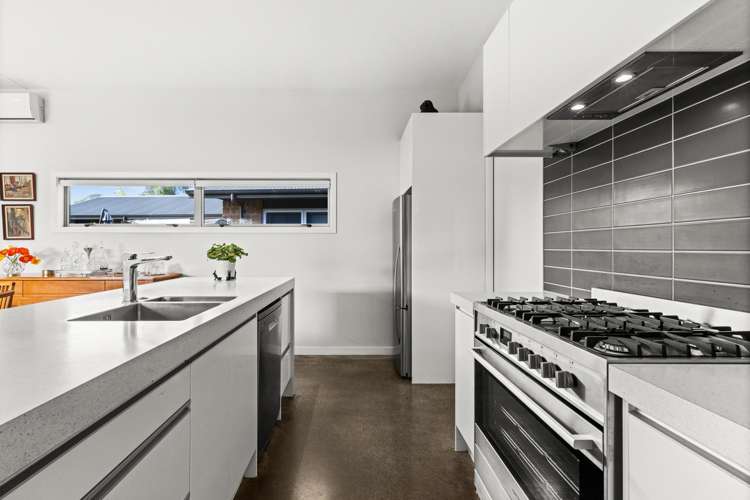 24a Ferry Road Clive_9