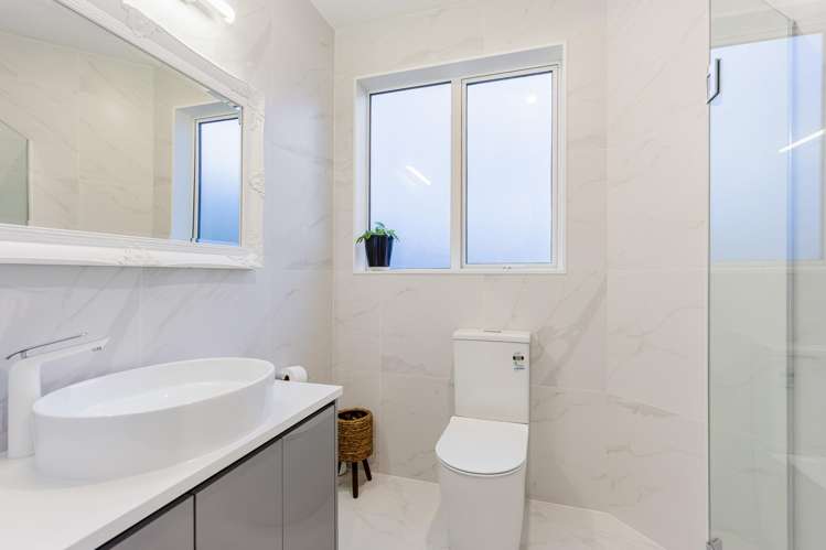 11 Tawatawa Street Long Bay_23