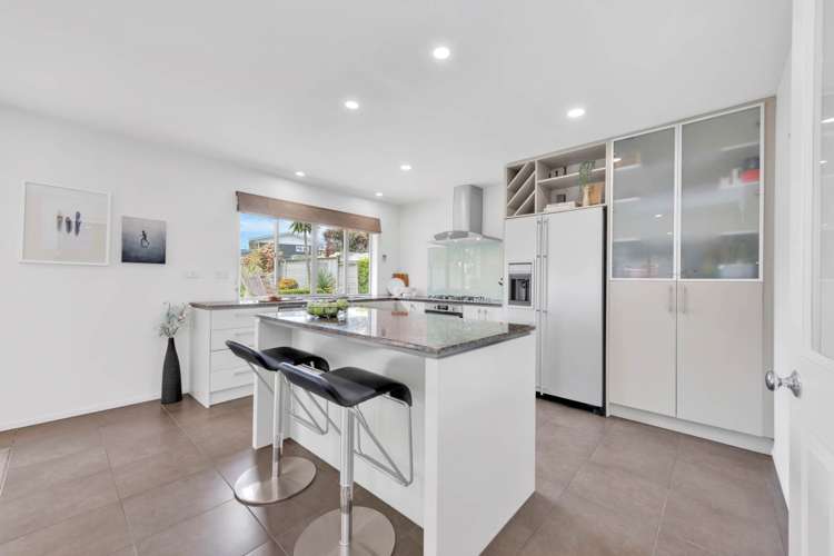 17 Pine Harbour Parade Beachlands_11